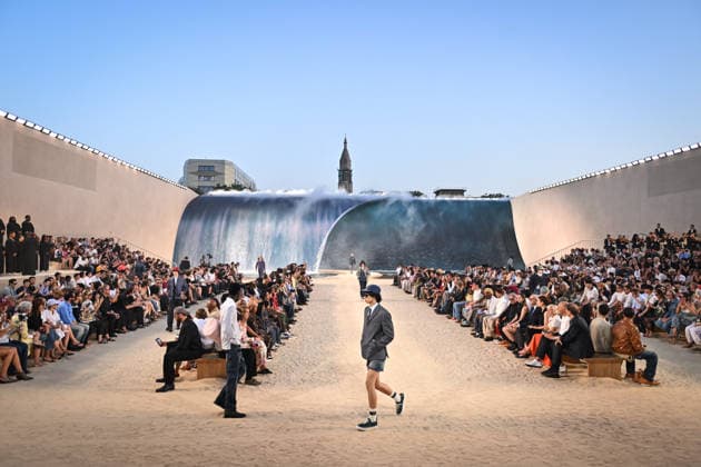 PFW - Louis Vuitton Runway in Paris FA A model walks the runway the Spring Summer 2027 collection by US designer Pharrell Williams for Louis Vuitton during the Paris Fashion Week, on June 23, 2026. Photo by Firas Abdullah ABACAPRESS.COM Paris Ile-de-France France  Copyright: xAbdullahxFiras ABACAx