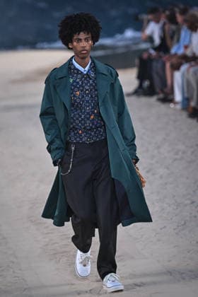 PFW - Louis Vuitton Runway in Paris FA A model walks the runway the Spring Summer 2027 collection by US designer Pharrell Williams for Louis Vuitton during the Paris Fashion Week, on June 23, 2026. Photo by Firas Abdullah ABACAPRESS.COM Paris Ile-de-France France  Copyright: xAbdullahxFiras ABACAx