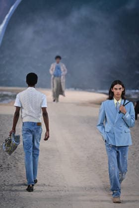 PFW - Louis Vuitton Runway in Paris FA A model walks the runway the Spring Summer 2027 collection by US designer Pharrell Williams for Louis Vuitton during the Paris Fashion Week, on June 23, 2026. Photo by Firas Abdullah ABACAPRESS.COM Paris Ile-de-France France  Copyright: xAbdullahxFiras ABACAx