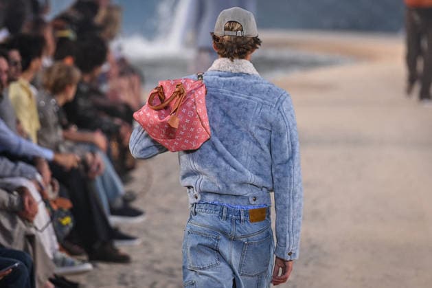 PFW - Louis Vuitton Runway in Paris FA A model walks the runway the Spring Summer 2027 collection by US designer Pharrell Williams for Louis Vuitton during the Paris Fashion Week, on June 23, 2026. Photo by Firas Abdullah ABACAPRESS.COM Paris Ile-de-France France  Copyright: xAbdullahxFiras ABACAx