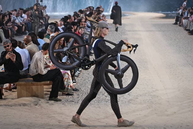 PFW - Louis Vuitton Runway in Paris FA A model walks the runway the Spring Summer 2027 collection by US designer Pharrell Williams for Louis Vuitton during the Paris Fashion Week, on June 23, 2026. Photo by Firas Abdullah ABACAPRESS.COM Paris Ile-de-France France  Copyright: xAbdullahxFiras ABACAx