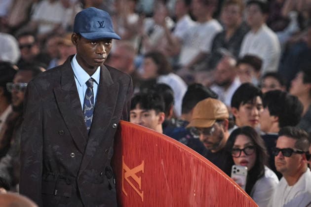 PFW - Louis Vuitton Runway in Paris FA A model walks the runway the Spring Summer 2027 collection by US designer Pharrell Williams for Louis Vuitton during the Paris Fashion Week, on June 23, 2026. Photo by Firas Abdullah ABACAPRESS.COM Paris Ile-de-France France  Copyright: xAbdullahxFiras ABACAx