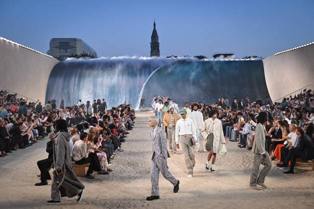 PFW - Louis Vuitton Runway in Paris FA A model walks the runway the Spring Summer 2027 collection by US designer Pharrell Williams for Louis Vuitton during the Paris Fashion Week, on June 23, 2026. Photo by Firas Abdullah ABACAPRESS.COM Paris Ile-de-France France  Copyright: xAbdullahxFiras ABACAx
