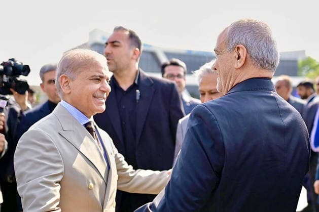 June 23, 2026, Peshawar, Peshawar, Pakistan: Iranian President Masoud Pezeshkian Reviews Honor Guard During Welcome Ceremony in Islamabad..Islamabad, Pakistan, June 23, 2026: Masoud Pezeshkian reviews an honor guard during an official welcome ceremony in Islamabad on June 23, 2026. Pezeshkian is in Pakistan to participate in ongoing diplomatic discussions and U.S.-Iran peace talks hosted by Pakistan. The visit underscores efforts to promote regional dialogue, diplomatic engagement, and international cooperation. Peshawar Pakistan  - ZUMAa217 20260623_znp_a217_035 Copyright: xHussainxAlix