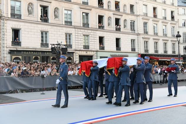 PARIS, FRANCE - JUNE 23: Soldiers carry the cenotaphs of the late historian and resistance fighter Marc Bloch and his wife Simonne Vidal during their induction ceremony at the Pantheon on June 23, 2026 in Paris, France. French Resistance fighter and pioneering historian Marc Bloch entered France s Pantheon on June 23, becoming the first historian to receive one of the nation s highest honors.  Copyright: xChinaxNewsxServicex 111650080560