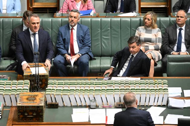 QUESTION TIME, Shadow Treasurer Tim Wilson speaks during Question Time in the House of Representatives at Parliament House in Canberra, Wednesday, June 24, 2026. ( NO ARCHIVING CANBERRA AUSTRALIAN CAPITAL TERRITORY AUSTRALIA  Copyright: xLUKASxCOCHx 20260624187045825175