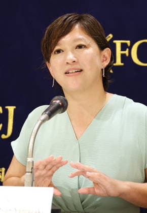 June 23, 2026, Tokyo, Japan - Japanese-born British documentary filmmaker Ema Ryan Yamazaki speaks at a press conference for their 2017 documentary film Monky Business: The Adventure of Curious George s Creators at the Foreign Correspondents Club of Japan in Tokyo after a preview screening on Tuesday, June 23, 2026. Yamazaki recreated Japanese-language version for the 85th anniversary of George s birthday and Kawai is a narrator for Japanese version. (photo by Yoshio Tsunoda AFLO)  aflo_335499043