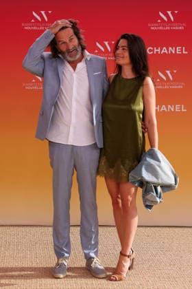 Frédéric Beigbeder and his wife Lara Micheli at the Théâtre de la Gare du Midi during the opening ceremony of the 2026 Biarritz International Film Festival – Nouvelles Vagues, June 23, 2026 Jean Marc Lhomer Bestimage Photocall before the opening ceremony of the Biarritz International Film Festival – Nouvelles Vagues 2026 at the Théâtre de la Gare du Midi in Biarritz on June 23, 2026, Biarritz, France,detected_source_language  Copyright: xJean-MarcxLhomerx xBestimagexJean-MarcxLhomerx xBestimagex
