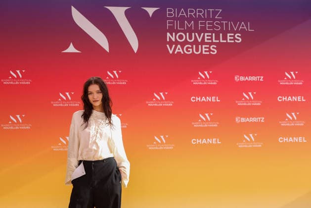 Esmé Creed Miles, a member of the jury, at the Théâtre de la Gare du Midi during the opening ceremony of the 2026 Biarritz International Film Festival – Nouvelles Vagues, June 23, 2026 Jean Marc Lhomer Bestimage Photocall before the opening ceremony of the Biarritz International Film Festival – Nouvelles Vagues 2026 at the Théâtre de la Gare du Midi in Biarritz on June 23, 2026, Biarritz, France,detected_source_language  Copyright: xJean-MarcxLhomerx xBestimagexJean-MarcxLhomerx xBestimagex