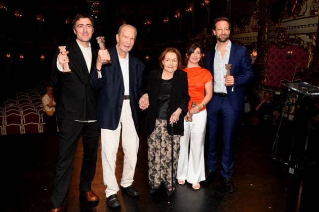 Friedenspreis Deutschen Films Die Bruecke -National GELBE BRIEFE Preistraeger Ilker Catak Ehrenpreis des Friedenspreis des Deutschen Films Die Bruecke Edgar Reitz Elisabeth Endriss Wicki ORGANISATORIN Debuetpreis des Deutschen Films DIE BRUECKE WAS AM EMPFINDSAMKEIT BLEIBT Preistraegerin Daniela Magnani Mueller Friedenspreis des Deutschen Films Die Bruecke - INTERNATIONAL IM SCHATTEN DES ORANGENBAUMES Preistraeger: Cherien Dabis Vertreten durch Dominik Maringer Muenchen 23.06.2026 Cuvillies Theater Residenz Bernhard Wicki Preisverleihung Foto Muenchen *** German Film Peace Prize Die Brücke National GELBE BRIEFE Award Winner Ilker Catak Honorary Award of the German Film Peace Prize Die Brücke Edgar Reitz Elisabeth End