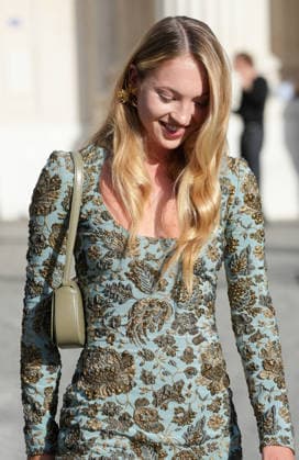 Lila Moss at the Saint Laurent Mens Spring Summer 2027 fashion show at the Bourse du Commerce in Paris on June 23, 2026. Anne Sophie Guebey, Bestimage. Celebrities at the Saint Laurent Mens Spring Summer 2027 fashion show at the Bourse du Commerce in Paris on June 23, 2026, Paris, France,detected_source_language  Copyright: xAnne-SophiexGuebeyx xBestimagexAnne-SophiexGuebeyx xBestimagex