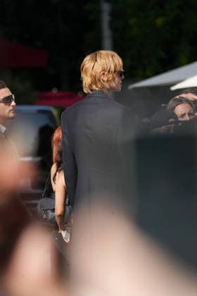 Martin Edwards, a member of the band Cortis, at the Saint Laurent Men’s Spring Summer 2027 fashion show at the Bourse du Commerce in Paris on June 23, 2026. Anne Sophie Guebey, Bestimage. Celebrities at the Saint Laurent Men’s Spring Summer 2027 fashion show at the Bourse du Commerce in Paris on June 23, 2026, Paris, France,detected_source_language  Copyright: xAnne-SophiexGuebeyx xBestimagexAnne-SophiexGuebeyx xBestimagex