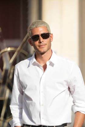 Fai Khadra at the Saint Laurent Mens Spring Summer 2027 fashion show at the Bourse du Commerce in Paris on June 23, 2026. Anne Sophie Guebey, Bestimage. Celebrities at the Saint Laurent Mens Spring Summer 2027 fashion show at the Bourse du Commerce in Paris on June 23, 2026, Paris, France,detected_source_language  Copyright: xAnne-SophiexGuebeyx xBestimagexAnne-SophiexGuebeyx xBestimagex