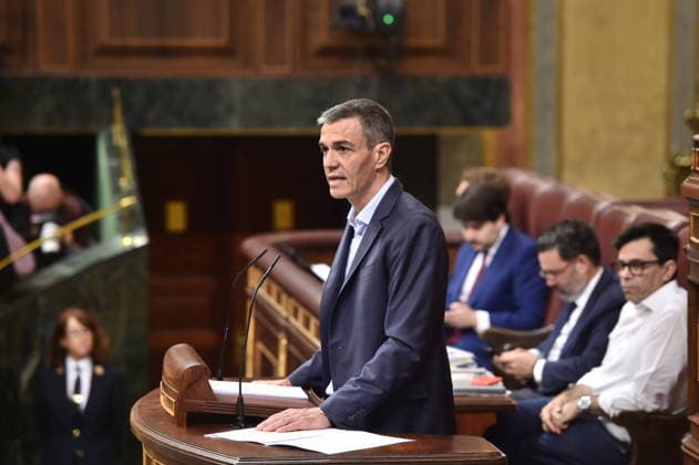 Sánchez and Feijóo Clash in Congress Amid a Full-Blown Crisis Over Corruption and Calls for Elections Prime Minister Pedro Sánchez speaks during a plenary session in the Congress of Deputies on June 24, 2026, in Madrid, Spain. The Prime Minister appears before the Lower House to report on the political situation following developments in the investigations involving his wife, the Leire case, and former Prime Minister Zapatero, as well as the Supreme Court’s conviction of former Minister Ábalos, his advisor, Koldo, and businessman Víctor de Aldama. JUNE 24, 2026, Madrid, Spain,detected_source_language  Copyright: xGustavoxValientex 7618667