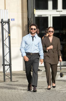 Robbie Graham Kuntz at the Saint Laurent Mens Spring Summer 2027 fashion show at the Bourse du Commerce in Paris on June 23, 2026. Anne Sophie Guebey, Bestimage. Celebrities at the Saint Laurent Mens Spring Summer 2027 fashion show at the Bourse du Commerce in Paris on June 23, 2026, Paris, France,detected_source_language  Copyright: xAnne-SophiexGuebeyx xBestimagexAnne-SophiexGuebeyx xBestimagex