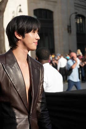 Ahn Hyo-seop at the Saint Laurent Mens Spring Summer 2027 fashion show at the Bourse du Commerce in Paris on June 23, 2026. Anne Sophie Guebey, Bestimage. Celebrities at the Saint Laurent Mens Spring Summer 2027 fashion show at the Bourse du Commerce in Paris on June 23, 2026, Paris, France,detected_source_language  Copyright: xAnne-SophiexGuebeyx xBestimagexAnne-SophiexGuebeyx xBestimagex