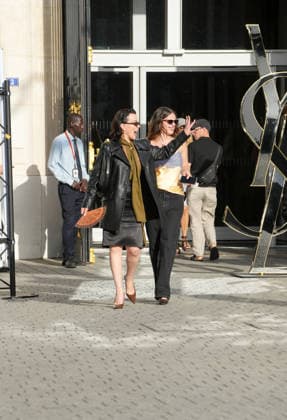 Debi Mazar and her daughter Evelina Maria Corcos at the Saint Laurent Mens Spring Summer 2027 fashion show at the Bourse du Commerce in Paris on June 23, 2026. Anne Sophie Guebey, Bestimage. Celebrities at the Saint Laurent Mens Spring Summer 2027 fashion show at the Bourse du Commerce in Paris on June 23, 2026, Paris, France,detected_source_language  Copyright: xAnne-SophiexGuebeyx xBestimagexAnne-SophiexGuebeyx xBestimagex