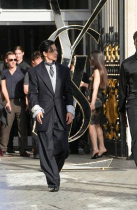 Kento Yamazaki at the Saint Laurent Mens Spring Summer 2027 fashion show at the Bourse du Commerce in Paris on June 23, 2026. Anne Sophie Guebey, Bestimage. Celebrities at the Saint Laurent Mens Spring Summer 2027 fashion show at the Bourse du Commerce in Paris on June 23, 2026, Paris, France,detected_source_language  Copyright: xAnne-SophiexGuebeyx xBestimagexAnne-SophiexGuebeyx xBestimagex