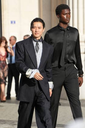 Kento Yamazaki at the Saint Laurent Mens Spring Summer 2027 fashion show at the Bourse du Commerce in Paris on June 23, 2026. Anne Sophie Guebey, Bestimage. Celebrities at the Saint Laurent Mens Spring Summer 2027 fashion show at the Bourse du Commerce in Paris on June 23, 2026, Paris, France,detected_source_language  Copyright: xAnne-SophiexGuebeyx xBestimagexAnne-SophiexGuebeyx xBestimagex