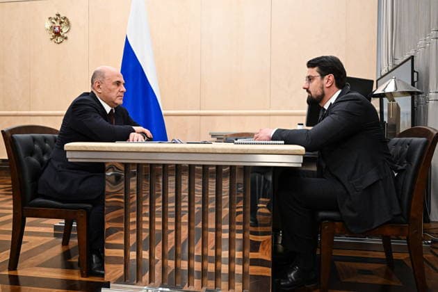 RUSSIA, MOSCOW - JUNE 24, 2026: Russia s Prime Minister Mikhail Mishustin (L) meets with Far East and Arctic Development Corporation CEO Nikolai Zapryagayev at the House of the Russian Government Moscow Russia  - ZUMAt113 20260624_zaa_t113_015 Copyright: xAlexanderxMiridonovx