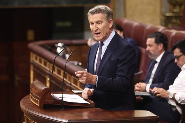 Sánchez and Feijóo Clash in Congress Amid a Full-Blown Crisis Over Corruption and Calls for Elections PP President Alberto Núnez Feijóo speaks during a plenary session in the Congress of Deputies on June 24, 2026, in Madrid, Spain. The Prime Minister appears before the Lower House to report on the political situation following developments in the investigations involving his wife, the Leire case, and former Prime Minister Zapatero, as well as the Supreme Court’s conviction of former Minister Ábalos, his advisor, Koldo, and businessman Víctor de Aldama. JUNE 24, 2026, Madrid, Spain,detected_source_language  Copyright: xEduardoxParrax 7618735