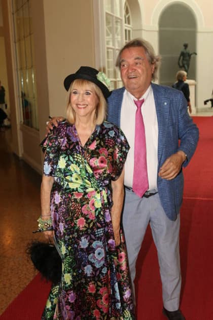 Patricia Riekel und Helmut Markwort bei der 25. Verleihung des Friedenspreises des Deutschen Films Die Brücke im Cuvillies Theater. München, 23.06.2026 *** Patricia Riekel and Helmut Markwort at the 25th presentation of the German Film Peace Prize Die Brücke at the Cuvillies Theater in Munich, June 23, 2026,detected_source_language Copyright: xAgenturxMatthiasxWehnertx xM.xGränzdörferx