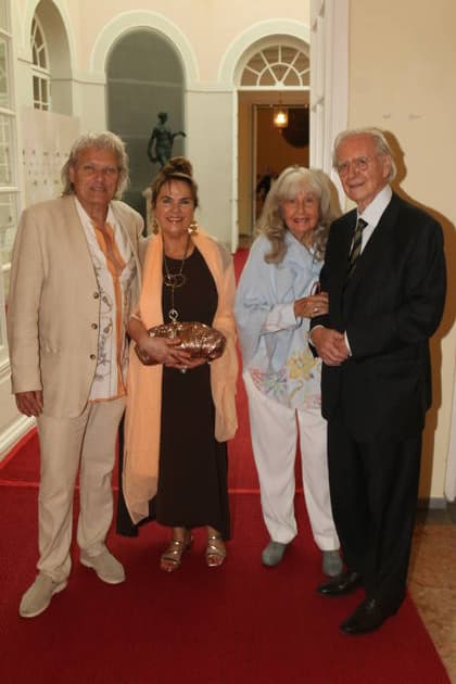 Ernst Hannawald und Maria Hannawald und Wera Klaus und Wilfried Klaus bei der 25. Verleihung des Friedenspreises des Deutschen Films Die Brücke im Cuvillies Theater. München, 23.06.2026 *** Ernst Hannawald, Maria Hannawald, Wera Klaus, and Wilfried Klaus at the 25th German Film Peace Prize ceremony for Die Brücke at the Cuvillies Theater in Munich, June 23, 2026,detected_source_language Copyright: xAgenturxMatthiasxWehnertx xM.xGränzdörferx