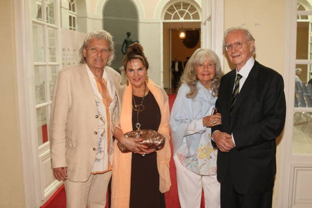 Ernst Hannawald und Maria Hannawald und Wera Klaus und Wilfried Klaus bei der 25. Verleihung des Friedenspreises des Deutschen Films Die Brücke im Cuvillies Theater. München, 23.06.2026 *** Ernst Hannawald, Maria Hannawald, Wera Klaus, and Wilfried Klaus at the 25th German Film Peace Prize ceremony for Die Brücke at the Cuvillies Theater in Munich, June 23, 2026,detected_source_language Copyright: xAgenturxMatthiasxWehnertx xM.xGränzdörferx