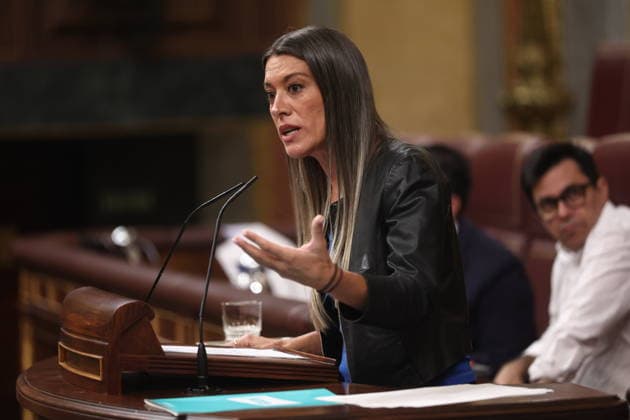 Sánchez and Feijóo Clash in Congress Amid a Full-Blown Crisis Over Corruption and Calls for Elections Junts spokesperson in Congress, Miriam Nogueras, speaks during a plenary session in the Congress of Deputies on June 24, 2026, in Madrid, Spain. The Prime Minister appears before the Lower House to report on the political situation following developments in the investigations involving his wife, the Leire case, and former Prime Minister Zapatero, as well as the Supreme Court’s conviction of former Minister Ábalos, his advisor, Koldo, and businessman Víctor de Aldama. JUNE 24, 2026, Madrid, Spain,detected_source_language  Copyright: xEduardoxParrax 7618942
