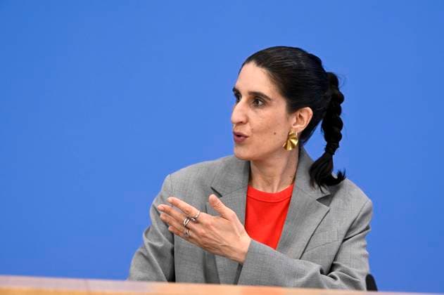 ABB BPK- Rima Hanano, Co-Geschaeftsfuehrerin von CLAIM bei der Veroeffentlichung des Berichts Vorstellung des zivilgesellschaftlichen Lagebildes antimuslimischer Rassismus und Fallzahlen 2025 auf der BPK Bundespressekonferenz am 24.06.2026 in Berlin Berlin Deutschland *** ABB BPK Rima Hanano, Co-Executive Director of CLAIM, at the release of the report Overview of Anti-Muslim Racism in Civil Society and Case Statistics for 2025 at the BPK Federal Press Conference on June 24, 2026, in Berlin, Germany,detected_source_language