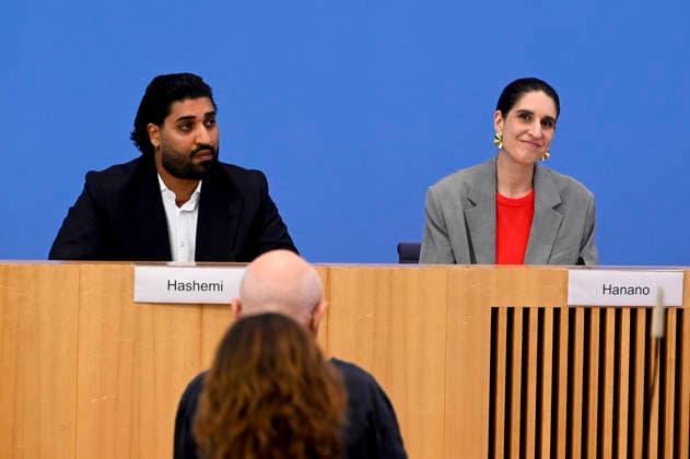 ABB BPK- Said Etris Hashemi, Autor, Initiative 19. Februar Hanau, Bundesvorsitzender des Verbandes binationaler Familien Partnerschaften Rima Hanano, Co-Geschäftsführerin von CLAIM bei der Veroeffentlichung des Berichts Vorstellung des zivilgesellschaftlichen Lagebildes antimuslimischer Rassismus und Fallzahlen 2025 auf der BPK Bundespressekonferenz am 24.06.2026 in Berlin Berlin Deutschland *** ABB BPK Said Etris Hashemi, author, February 19 Hanau Initiative; Rima Hanano, Federal Chair of the Association of Binational Family Partnerships; Co-Executive Director of CLAIM, at the release of the report Overview of Anti-Muslim Racism in Civil Society and Case Statistics for 2025 at the BPK Federal Press Conference on June 24, 2026, in Berl
