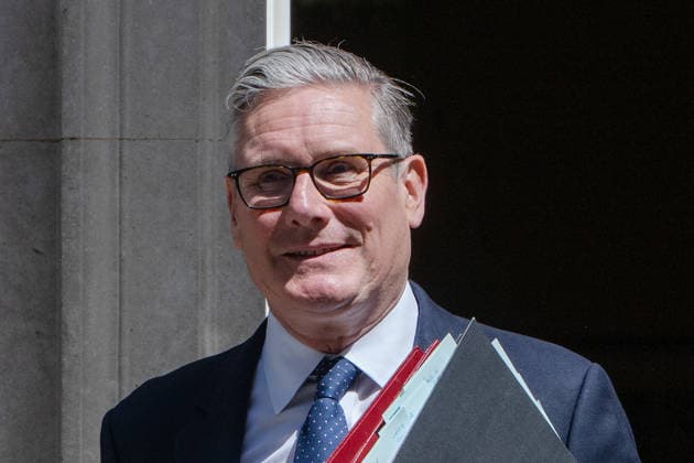 June 24, 2026, London, England, United Kingdom: UK Prime Minister KEIR STARMER departs 10 Downing Street in central London ahead of Prime Minister s Questions in the House of Commons. London United Kingdom - ZUMAk172 20260624_zip_k172_017 Copyright: xThomasxKrychx