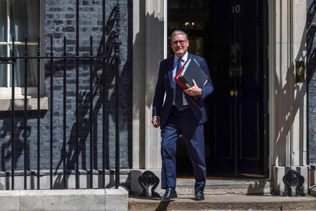 . 24 06 2026. London, United Kingdom. Prime Minister Keir Starmer Leaving For PMQs. Prime Minister Keir Starmer departs No10 Downing Street for PMQs at the House of Commons.  xMartynxWheatleyx xi-Imagesx IIM-26852-0007