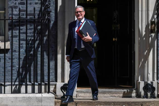 . 24 06 2026. London, United Kingdom. Prime Minister Keir Starmer Leaving For PMQs. Prime Minister Keir Starmer departs No10 Downing Street for PMQs at the House of Commons.  xMartynxWheatleyx xi-Imagesx IIM-26852-0008