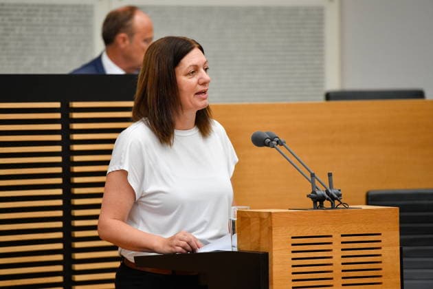 Es findet die Plenarsitzung im Saarländischen Landtag in Saarbrücken am Mittwoch (24.06.2026) statt. Im Bild: Martina Holzner, MdL (SPD). *** The plenary session of the Saarland State Parliament will take place in Saarbrücken on Wednesday, June 24, 2026. Pictured bub