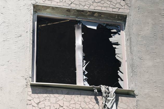 RUSSIA, GORLOVKA - JUNE 24, 2026: An apartment block destroyed in a drone attack Gorlovka Russia  - ZUMAt113 20260624_zaa_t113_167 Copyright: xDmitryxYagodkinx