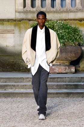 Dior Homme Ready-to-Wear Mens Spring Summer 2027 Fashion Show during Paris Fashion Week, France, on June 24, 2026 Bestimage Runway during the Dior Homme Men’s Spring Summer 2027 fashion show as part of Paris Fashion Week on June 24, 2026 in Paris, France Paris, France,detected_source_language  Copyright: xAgencex xBestimagexAgencex xBestimagex