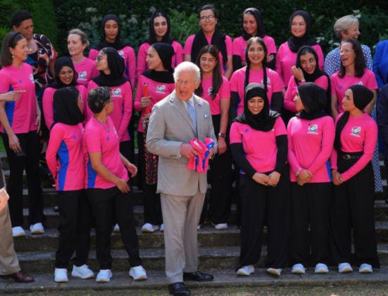 King Charles III meets Afghan Refugee Women s Cricket Team King Charles III is presented with a signed cricket shirt during a meeting with members of the Afghan Refugee Women s Cricket Team, at Clarence House, London. The team was set up during the Afghan Republic in 2010, but lost their recognition as a national team following the Taliban s return to power. Most members of the women s cricket team fled the country, and the majority are now based in Australia, where they have rebuilt their lives as refugees, and campaign for recognition. Picture date: Wednesday June 24, 2026., Credit:Yui Mok PA ROTA - B68 Avalon UK, London  Copyright: xYuixMokx xPAxROTAx-xB68x xAvalonx 1112201678