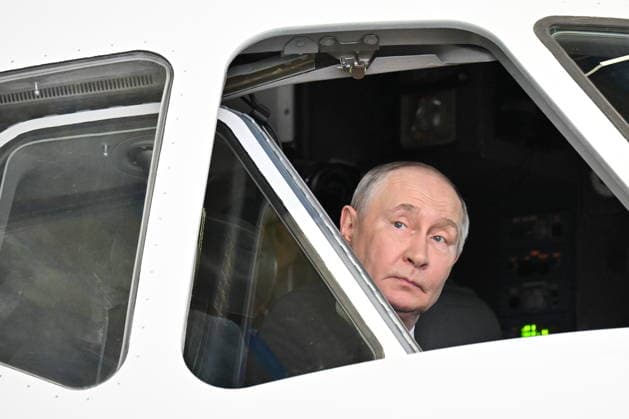 RUSSIA, ZHUKOVSKY - JUNE 24, 2026: Russia s President Vladimir Putin sits in the cockpit of a plane during a visit to Gromov Flight Research Institute in Zhukovsky, some 40 km southeast of Moscow. Yuri Kochetkov POOL TASS  94219079