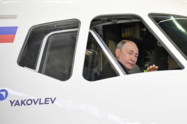 RUSSIA, ZHUKOVSKY - JUNE 24, 2026: Russia s President Vladimir Putin sits in the cockpit of a plane during a visit to Gromov Flight Research Institute in Zhukovsky, some 40 km southeast of Moscow Zhukovsky Russia  - ZUMAt113 20260624_zaa_t113_317 Copyright: xYurixKochetkovx