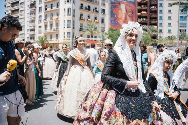 Final Session of the Mascletás Competition in Alicante Several women dressed in traditional costumes during the 7th session of the Mascletás Competition at Plaza de Luceros on June 24, 2026, in Alicante, Valencian Community, Spain. Today marks the final fireworks display, held in Plaza de los Luceros, which has once again drawn thousands of Alicante residents and visitors to the city center to feel the thrill of the fireworks, marking the highlights of the official festivities in the capital of the Costa Blanca. JUNE 24, 2026 Alicante, Valencian Community Alicante, Valencian Community, Spain  Copyright: xRobertoxPlazax 7619858