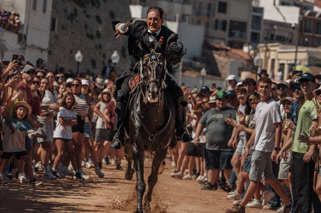 June 24, 2026, Ciutadella, Menorca Balearic Islands, Spain: A caixer (horse rider) aims his lance at a suspended ring during the training session for the Jocs des Pla (medieval tournament) during the traditional Sant Joan (Saint John) festival in Ciutadella de Menorca Ciutadella Spain  - ZUMAo105 20260624_fap_o105_003 Copyright: xMatthiasxOesterlex