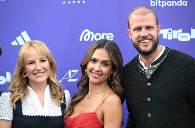 Maria Hauser, Jessica Alba, Rober Laner - WorldChanger Foundation Day im Bio-Hotel Stanglwirt in Going 22. Juni 2026 *** Maria Hauser, Jessica Alba, Rober Laner WorldChanger Foundation Day at the Bio Hotel Stanglwirt in Going, June 22, 2026