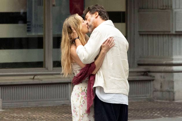 Kate Hudson und Javier Bardem bei den Dreharbeitem zum Kinofilm Hello & Paris in Downtown Manhattan. New York, 23.06.2026 *** Kate Hudson and Javier Bardem on the set of the movie *Hello Paris* in Downtown Manhattan, New York, June 23, 2026 Foto:xJ.xShorex xFuturexImagex hello_6637
