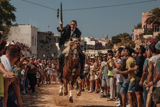 June 24, 2026, Ciutadella, Menorca Balearic Islands, Spain: A caixer (horse rider) aims his lance at a suspended ring during the training session for the Jocs des Pla (medieval tournament) during the traditional Sant Joan (Saint John) festival in Ciutadella de Menorca Ciutadella Spain  - ZUMAo105 20260624_fap_o105_013 Copyright: xMatthiasxOesterlex