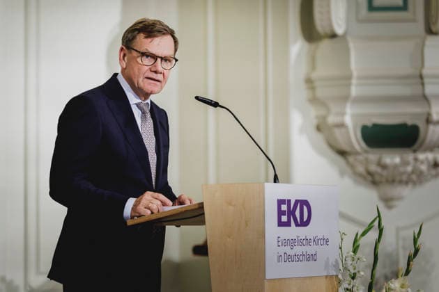 Johann Wadephul (CDU), Bundesaussenminister, aufgenommen im Rahmen des Festaktes zum Johannisfest der EKD (Evangelische Kirche Deutschland) in der Franzoesischen Friedrichstadtkirche in Berlin, 24.06.2026. Fotografiert im Auftrag des Auswaertigen Amtes. Berlin Deutschland *** Johann Wadephul (CDU), Federal Minister of Foreign Affairs, photographed during the ceremony marking the St. John’s Festival of the EKD (Evangelical Church in Germany) at the French Friedrichstadt Church in Berlin, June 24, 2026. Photographed on behalf of the Federal Foreign Office, Berlin, Germany Copyright: xFlorianxGaertner AAx
