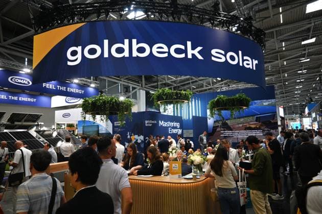 Die Intersolar Europe findet bis Donnerstag, den 25. Juni 2026 auf der Messe München statt. Sie ist die weltweit führende Fachmesse für die Solarwirtschaft und der grösste Teil von The smarter E Europe, Europas grösster Messeallianz für die Energiewirtschaft. Foto: Messestand Goldbeck Solar *** Intersolar Europe will take place at the Munich Trade Fair Center through Thursday, June 25, 2026. It is the world’s leading trade fair for the solar industry and the largest component of The smarter E Europe, Europe’s largest trade fair alliance for the energy sector. Photo: Goldbeck Solar booth