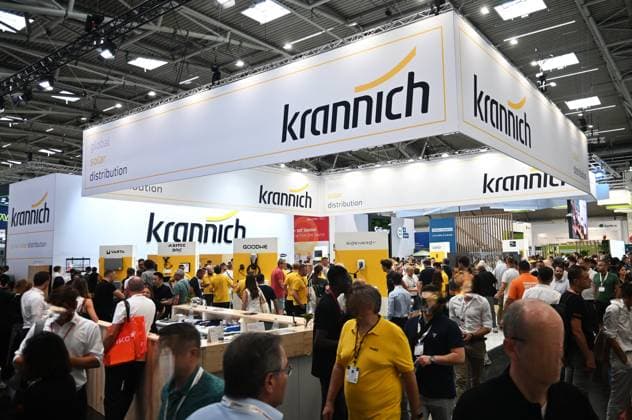 Die Intersolar Europe findet bis Donnerstag, den 25. Juni 2026 auf der Messe München statt. Sie ist die weltweit führende Fachmesse für die Solarwirtschaft und der grösste Teil von The smarter E Europe, Europas grösster Messeallianz für die Energiewirtschaft. Foto: Messestand krannich - gobal solar distribution *** Intersolar Europe will take place at Messe München through Thursday, June 25, 2026. It is the world’s leading trade fair for the solar industry and the largest component of The smarter E Europe, Europe’s largest trade fair alliance for the energy industry. Photo: Krannich Global Solar Distribution booth
