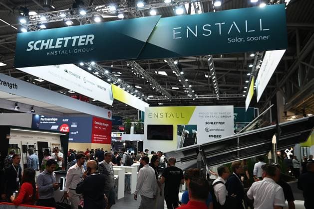 Die Intersolar Europe findet bis Donnerstag, den 25. Juni 2026 auf der Messe München statt. Sie ist die weltweit führende Fachmesse für die Solarwirtschaft und der grösste Teil von The smarter E Europe, Europas grösster Messeallianz für die Energiewirtschaft. Foto: Messestand Schletter Enstall Group *** Intersolar Europe will take place at Messe München through Thursday, June 25, 2026. It is the world’s leading trade fair for the solar industry and the largest component of The smarter E Europe, Europe’s largest trade fair alliance for the energy sector. Photo: Schletter Enstall Group booth