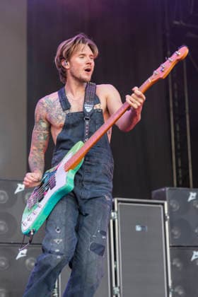McFly perform at Halifax Piece Hall Dougie Poynter of McFly performs at Piece Hall, Halifax, 24th June 2026, Credit:Mike Gray MIKE GRAY - B4227 Avalon  Copyright: xMikexGrayx xMIKExGRAYx-xB4227x xAvalonx 1112281061